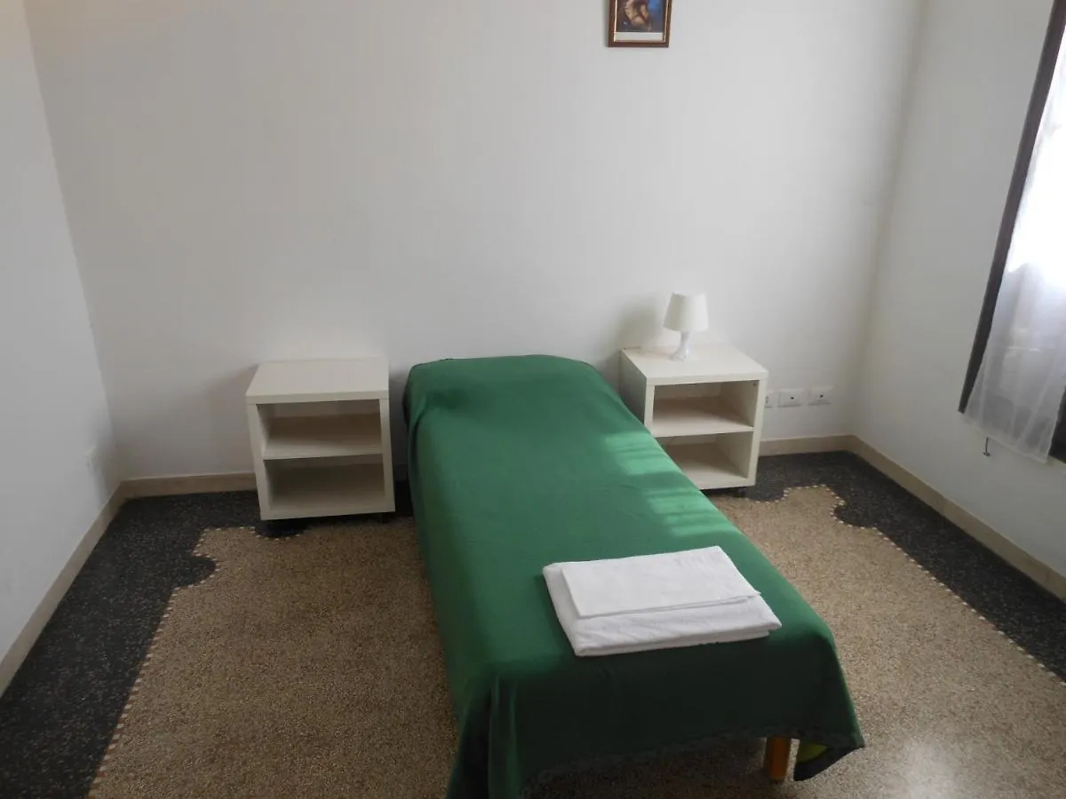 Appartamenti Del Dose Venecia 0*,  Italia